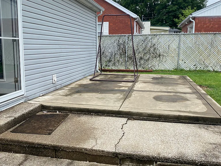 26 Center Cir — Photo 4