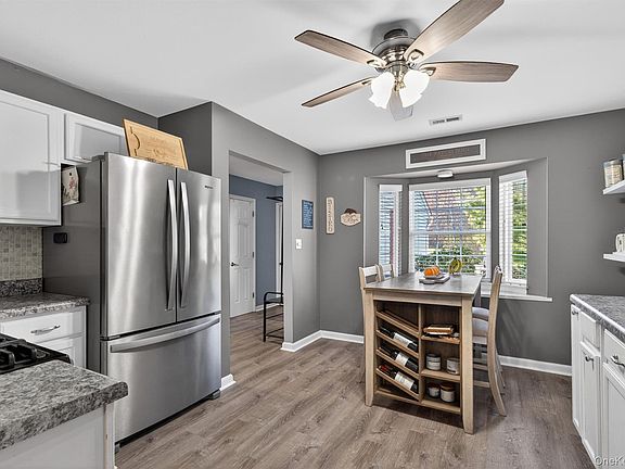 4th image of 195 Eagleton Drive