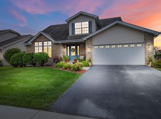 9241 W 103rd St, Saint John, IN 46373