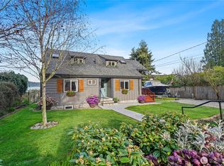 9859 SE Southworth Dr, Pt Orchard, WA 98366