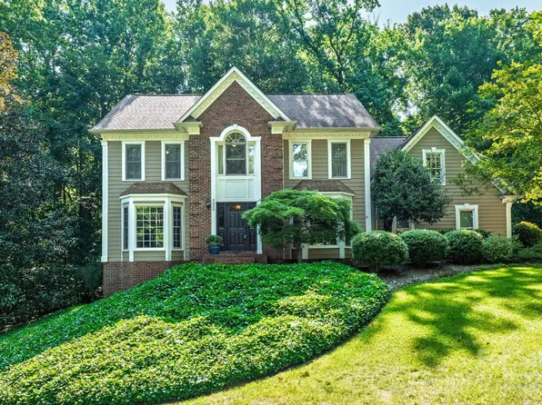 5024 Ardenwoods Dr, Charlotte, NC 28215