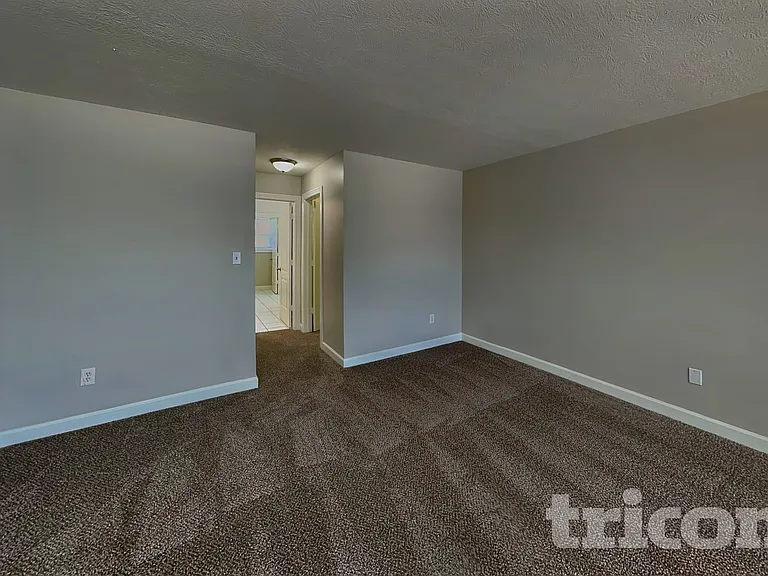 5426 Basin Park Dr — Photo 11