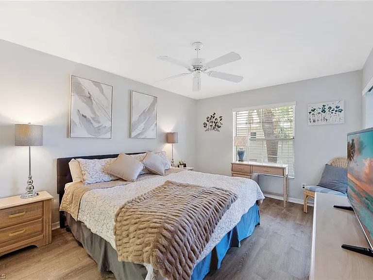 822 Gulf Pavillion Dr #202 — Photo 12
