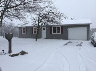 2686 River Grove Dr, Lima, OH 45807