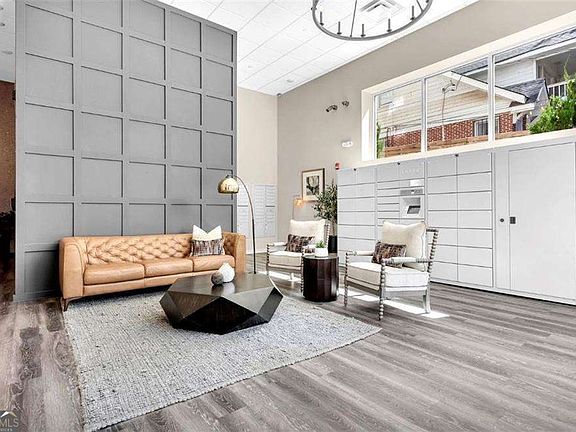 2nd image of 525 Parkway Dr NE #313