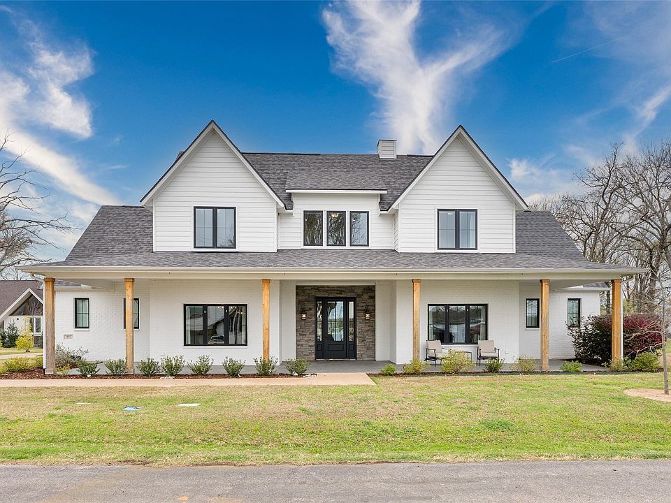 1st image of 653 Enchanted Isles Dr