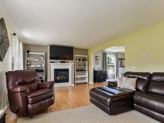 5th image of 4476 Camellia Ct