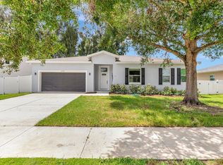 12524 Cross St, Largo, FL 33773