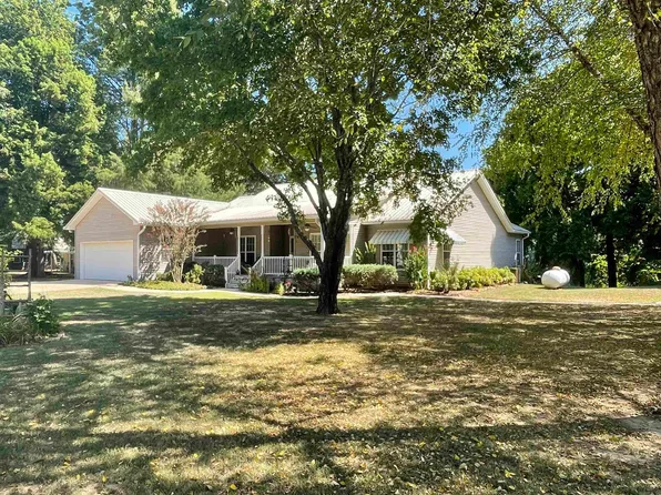 835 Sunset Valley Dr, Mountain View, AR 72560