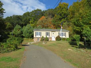 15 Hayestown Hts, Danbury, CT 06811