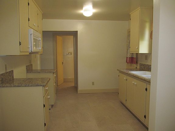 3rd image of 401 W C St