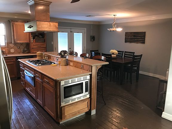 3rd image of 678 E Kitchen Dr