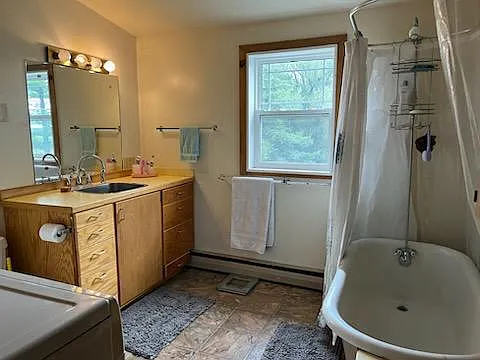 105 Auburn Rd. — Photo 29