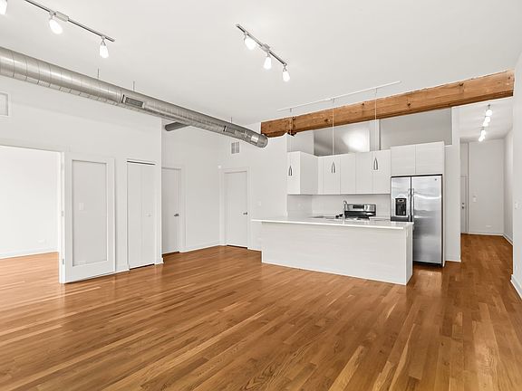 3rd image of 1755 N Damen Ave Unit 302