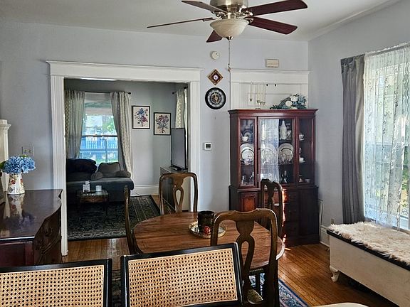 5th image of 835 Meigs St