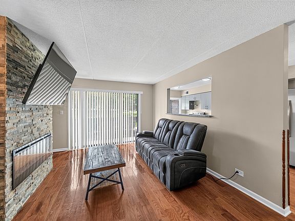 4th image of 6816 Joliet Rd APT 4