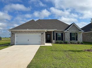 25 Hydrangea Blvd, Freeport, FL 32439