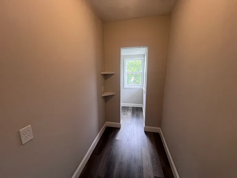 666 Metropolitan Ave #2 — Photo 7