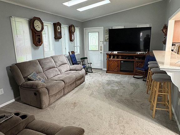3rd image of 34 Floyd Road