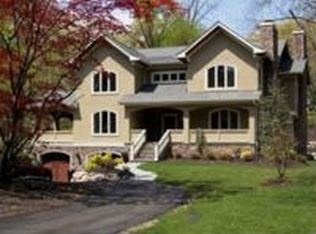 77 Cobb Rd, Mountain Lakes, NJ 07046