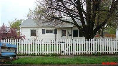 1st image of 15 Thornton Dr