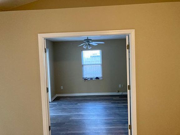 4th image of 804 Sugarcane Ave