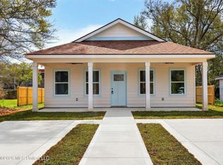 2041 Southern Ave, Biloxi, MS 39531
