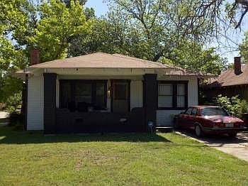 1st image of 2801 S Jennings Ave