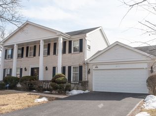 2770 Quail Ln, Northbrook, IL 60062