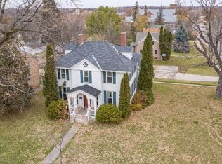 202 W Vernon Ave, Fergus Falls, MN 56537