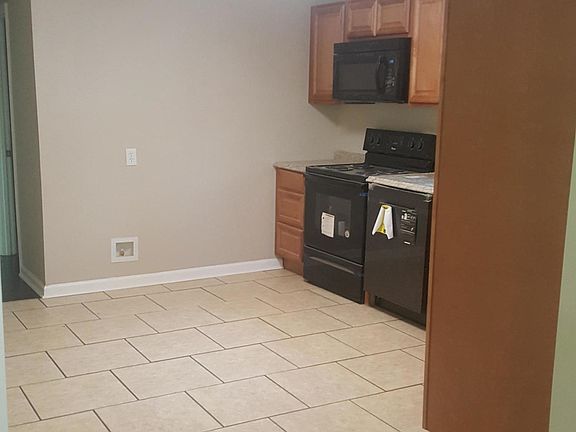 4th image of 1311 Rickard Dr