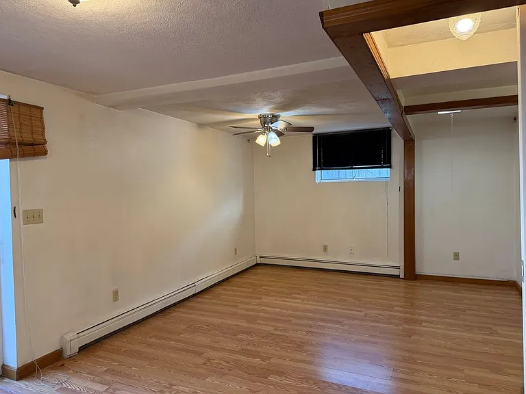 11 Irving St #MID — Photo 3