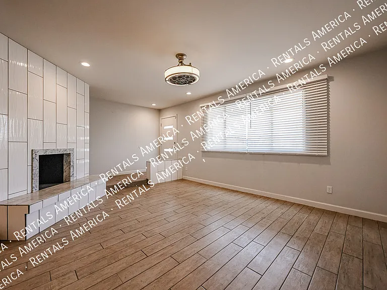 3213 S Albert Ave — Photo 9