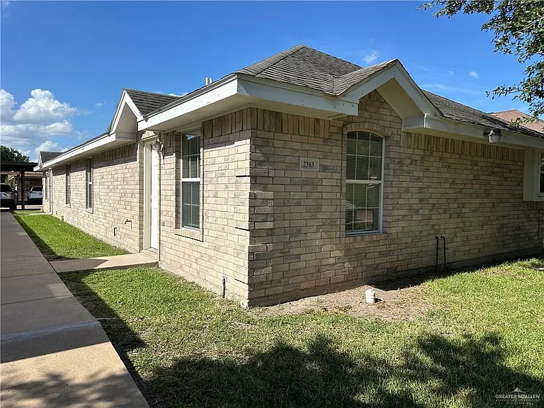 2303 Moonlight Ln — Photo 9
