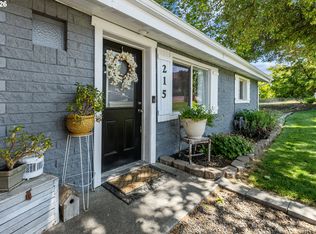 215 S Washington St, Weston, OR 97886