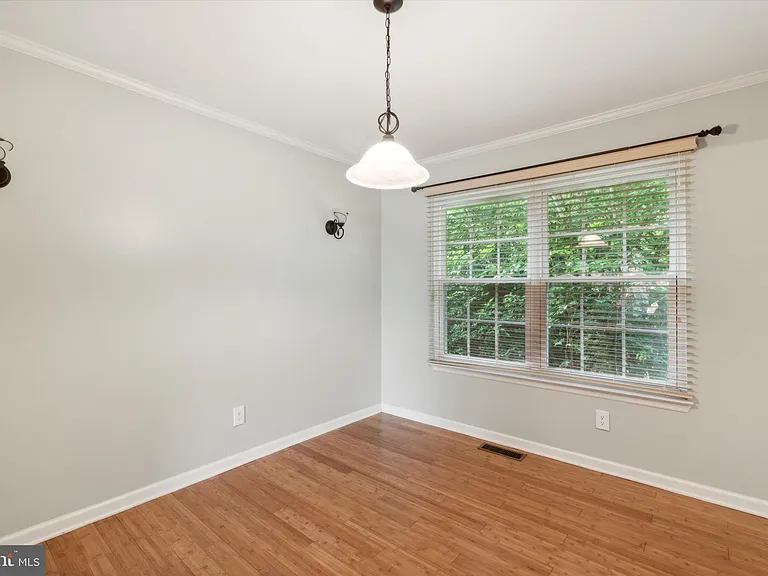 1607 Barbara Dr — Photo 16