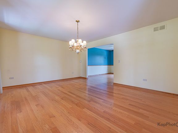 4th image of 1450 Parkside Dr