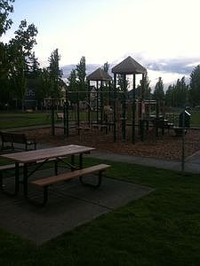 4th image of 975 SE Elina Ave