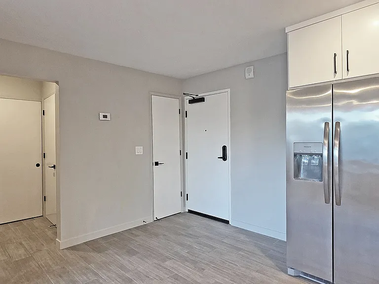2716 N St #105 — Photo 9