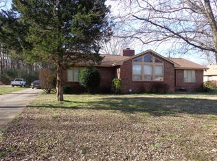 115 College St, Puryear, TN 38251