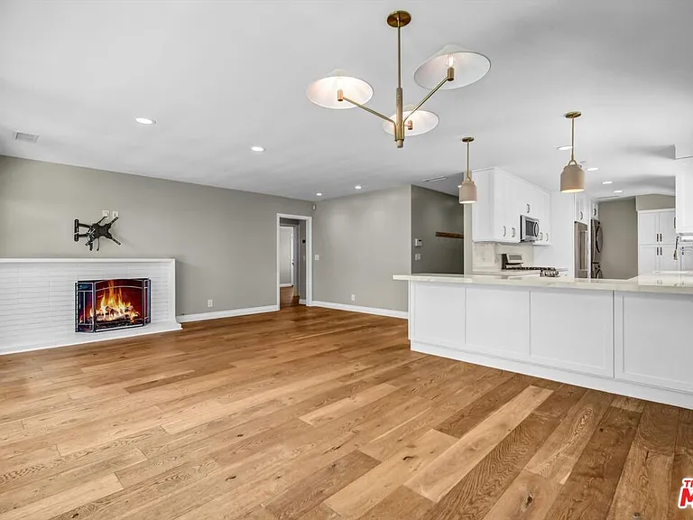 2855 Dunleer Pl — Photo 3