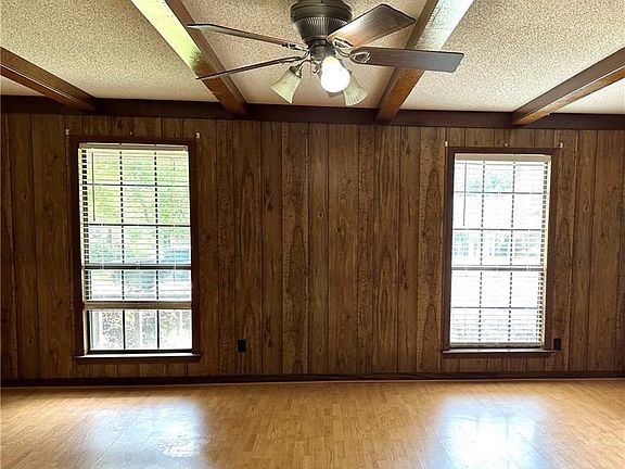4th image of 9812 Cedar Glen Ct