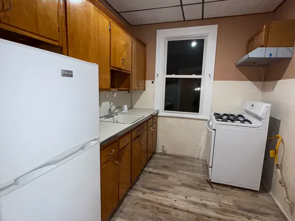 8731 98th St Fl 2nd, Woodhaven, NY 11421