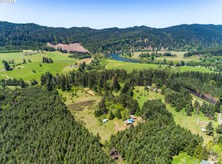 163 Tuckaway Dr, Elkton, OR 97436