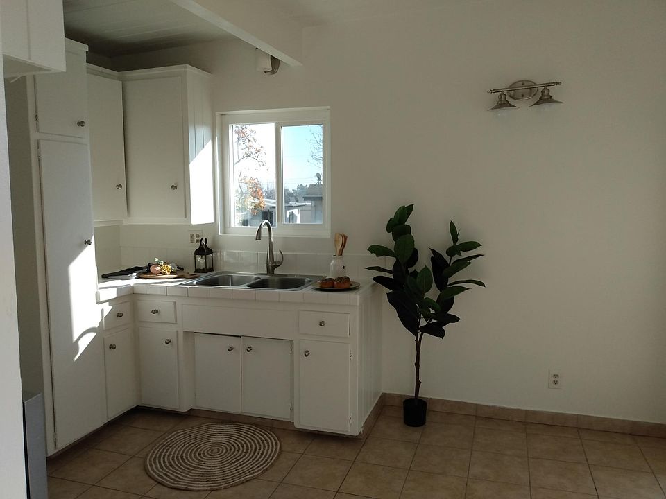 1st image of 25233 Loytan St APT E