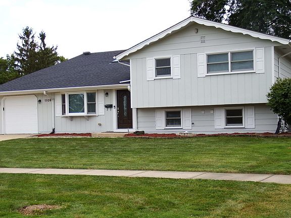 2nd image of 1109 W Weathersfield Way
