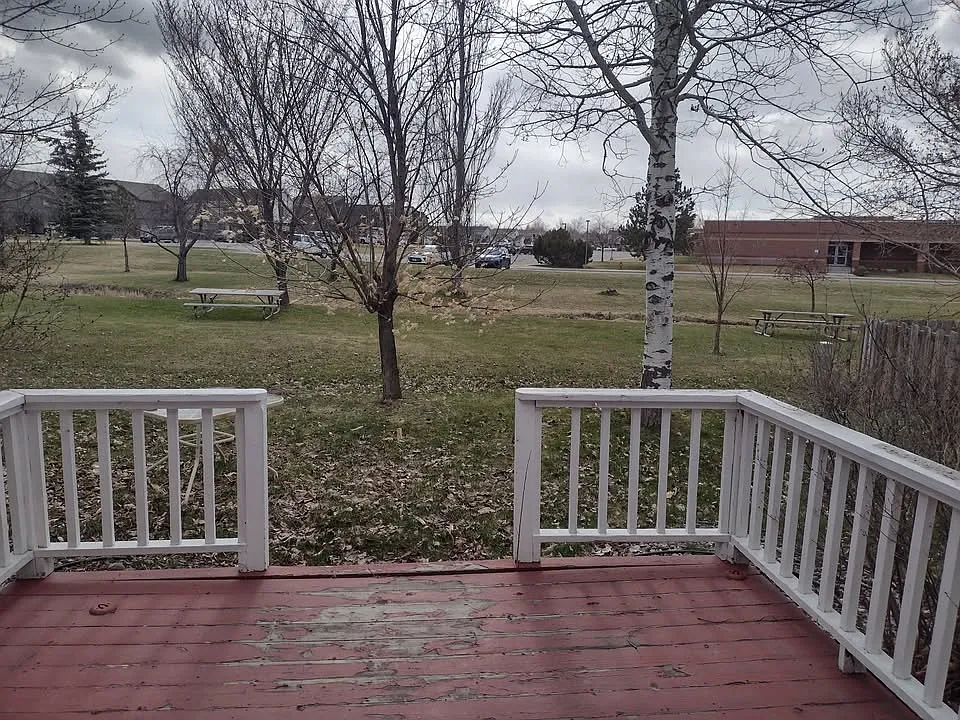 4 bed, 2100 sqft, $3,500 — Photo 3