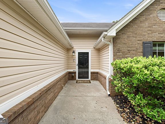 4th image of 14 Grier Ln