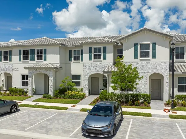 2693 SE 19th St, Homestead, FL 33035