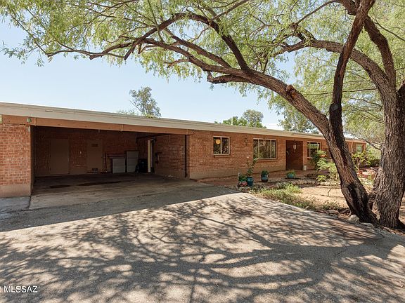 2nd image of 725 W Comobabi Dr